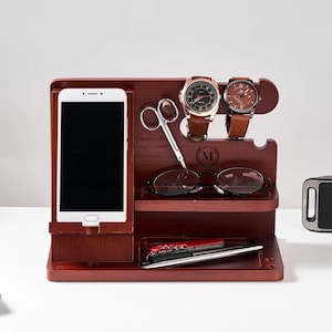 Wood Personalized Docking Station for Cell Phone, Wooden Docking Station for Watch, Keys, Accessories, Desk Organizer, Gifts for Men