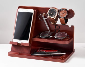 Personalisierte Holz Dockingstation, individuelles Geschenk für Papa, Telefonständer, personalisiertes Geschenk für Männer, Männer benutzerdefiniertes Holzgeschenk