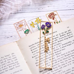 Custom Birth Flower Name Bookmark,Birthday Bookmark,Name Bookmark,Personalized Bookmark Women Birthday Commemorative Gifts,Gift for Reader