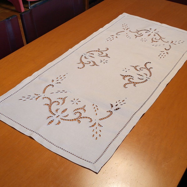 Cutwork Embroidery Table Runner Etsy