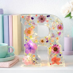 Resin Flower Letters with Fairy Lights – Handmade Floral Initial Home Decor