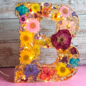 Pressed Flower Resin Letters / Freestanding Light up Letters for Shelf / Handmade Birthday Gift / Large 6 A-Z Personalised Letters image 3