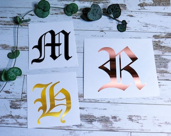 Sticker initiale gothique personnalisée - Sticker lettre ancien anglais personnalisé - Sticker vinyle pour ordinateur portable - Sticker alphabet