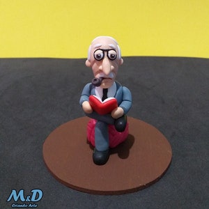 Carl Jung with Red Book / Figurine Carl Jung / Carl Jung Handmade Figure / Cold Porcelain