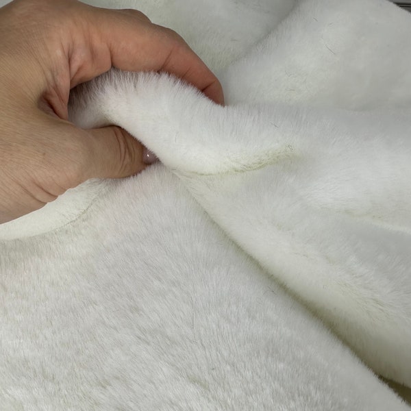 WHITE colour Faux Fur Fabric in Craft Squares 20x20 inch (50x50cm)-White Fur Fabric, White Fake Fur, Faux Fur