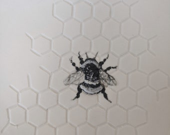 Bee Ring Dish - Handgemaakte keramische plaat - Decoratieve porseleinen plaat - Gesneden honingraat en bijen decoratie - Sieraden Schotel voor mama
