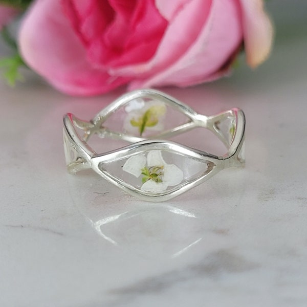 Flowers silver ring, White ring gift, Sterling silver handmade band, Wide silver ring, Statement art ring, Resin ring, Special jewelry gift