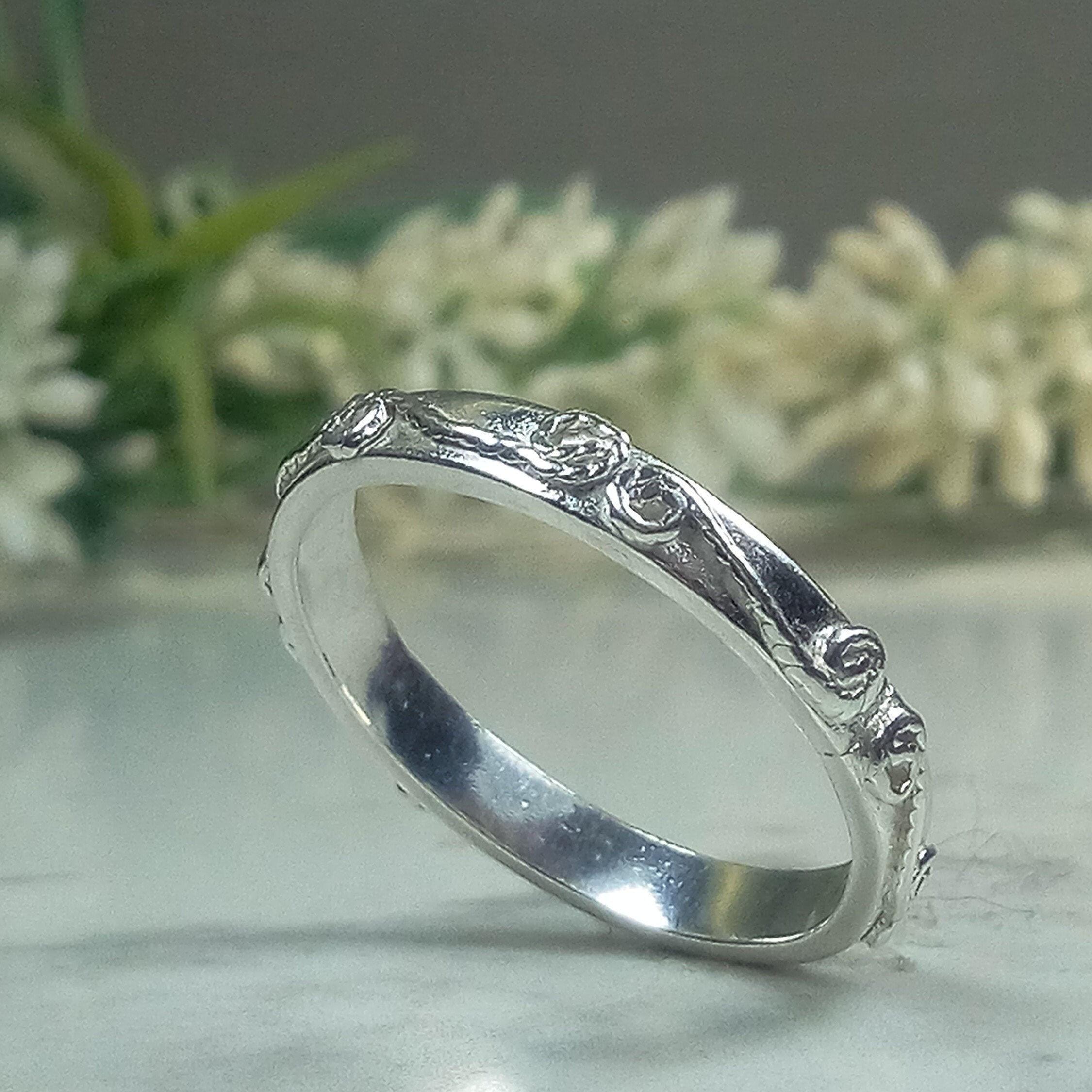 Floral wedding ring Dainty wedding band Silver lace ring Etsy