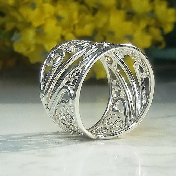 Floral cheap filigree ring