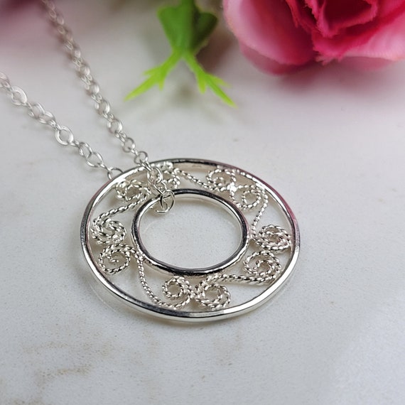 Filigree designs jewelry shop