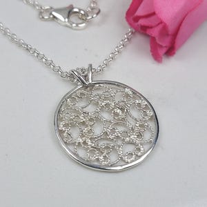 Colar circular, Colar exclusivo de prata esterlina, Colar de filigrana, Colar floral, Colar de prata boho, Joias exclusivas para mulheres