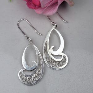 Filigree earrings, Silver long earrings, Silver teardrop earrings, 925 dangle earrings, Sterling silver unique earrings, Filigree jewelry