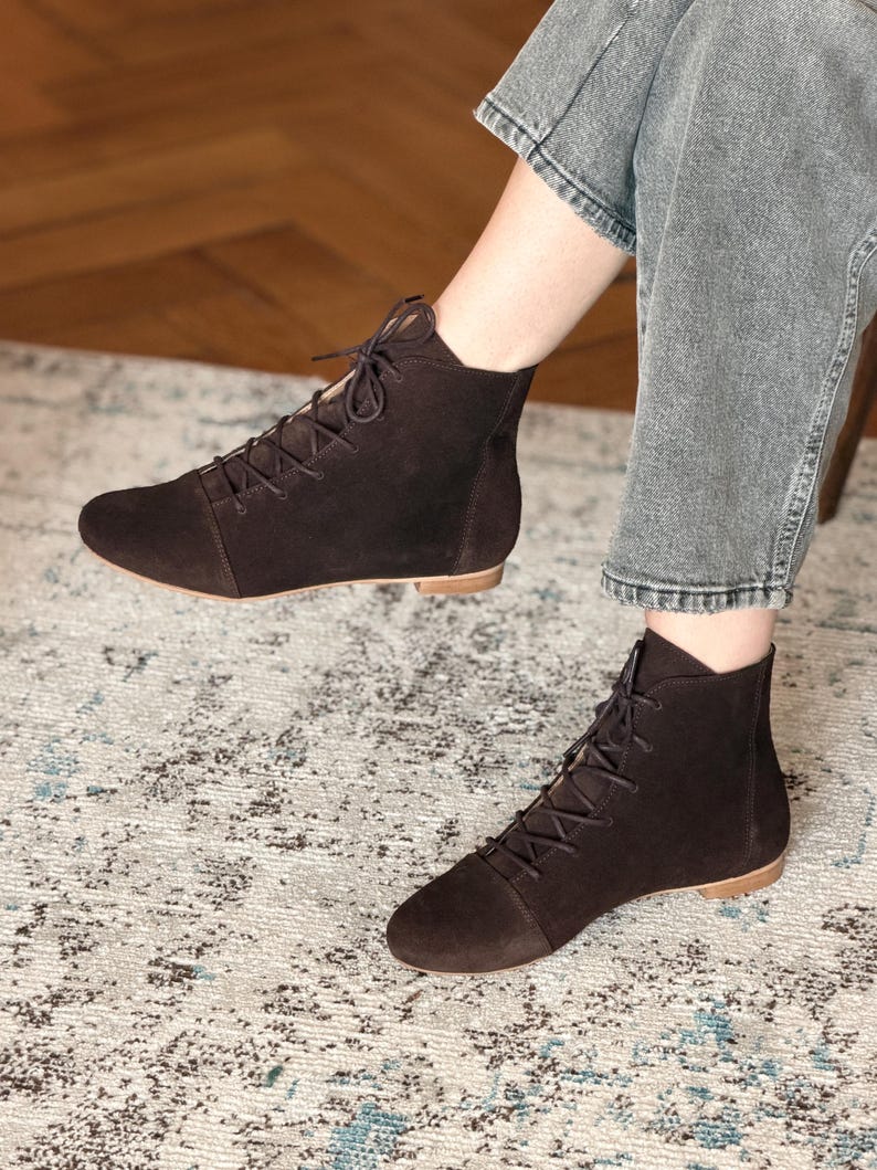 Greta - Skórzane botki do kostki, Damskie botki do kostki, Koniakowe sznurowane buty do kostki, Retro botki do kostki, Eleganckie buty, Buty Anna Maratti zdjęcie 16