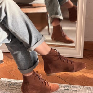 Greta - Skórzane botki do kostki, Damskie botki do kostki, Koniakowe sznurowane buty do kostki, Retro botki do kostki, Eleganckie buty, Buty Anna Maratti zdjęcie 10