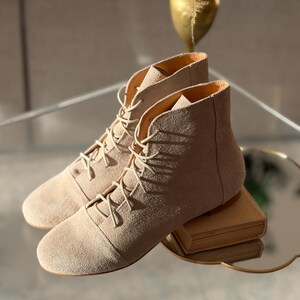 Greta - Skórzane botki do kostki, Damskie botki do kostki, Koniakowe sznurowane buty do kostki, Retro botki do kostki, Eleganckie buty, Buty Anna Maratti zdjęcie 3