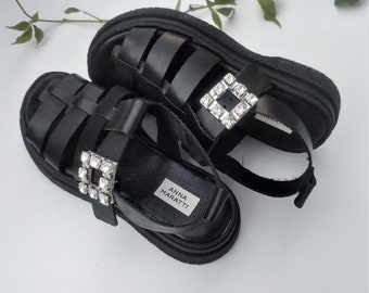 Pola - sandalias de plataforma negras, sandalias de cuero, sandalias griegas, sandalias de pedrería, sandalias negras, sandalias marrones, sandalias desnudas, sandalias de mujer