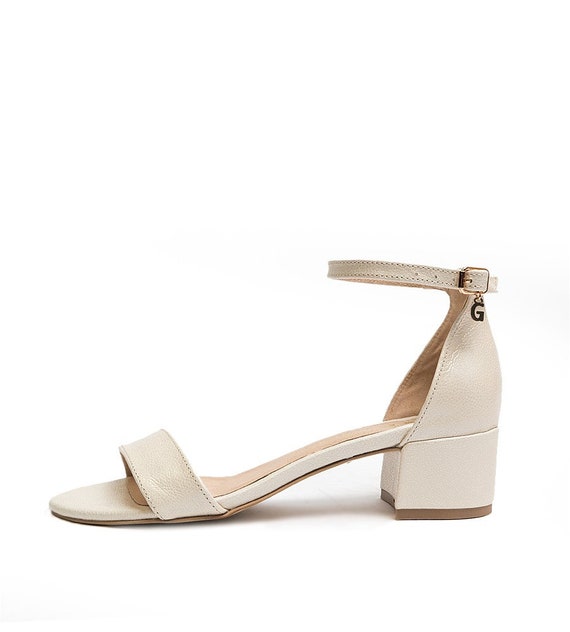 Gala leer sandalen Witte sandalen Trouw schoenen Witte hakken
