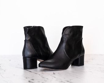 Arte - sale 8 US leather boots,Wedding white boots,Black ankle shoes,Block heels ankle boots,block heel boots,women boots,Anna Maratti shoes