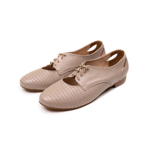 Womens casual lace 2025 up shoes