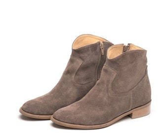 Sona - sale 8 US,women boots,leather ankle boots,short ankle boots,women flat boots,anna maratti boots,black women boots,brown flat boots