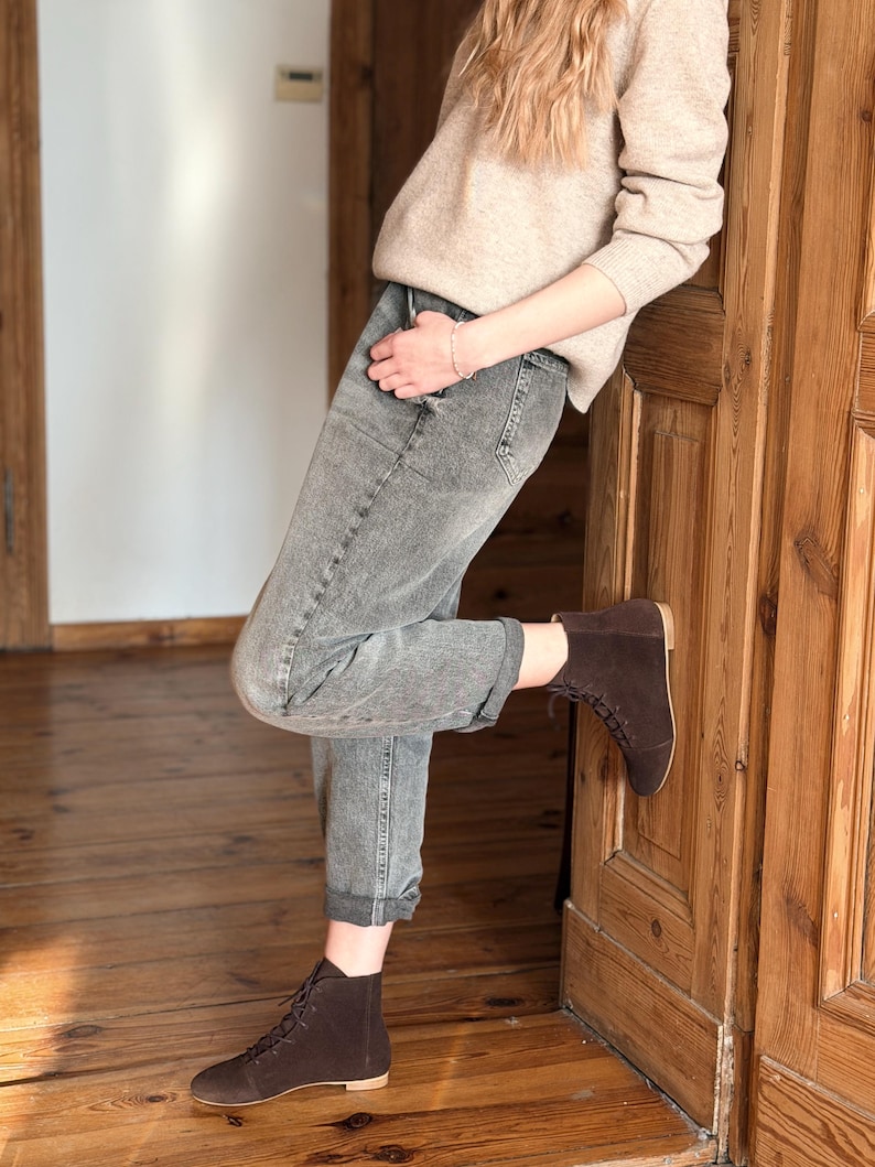 Greta - Skórzane botki do kostki, Damskie botki do kostki, Koniakowe sznurowane buty do kostki, Retro botki do kostki, Eleganckie buty, Buty Anna Maratti zdjęcie 17