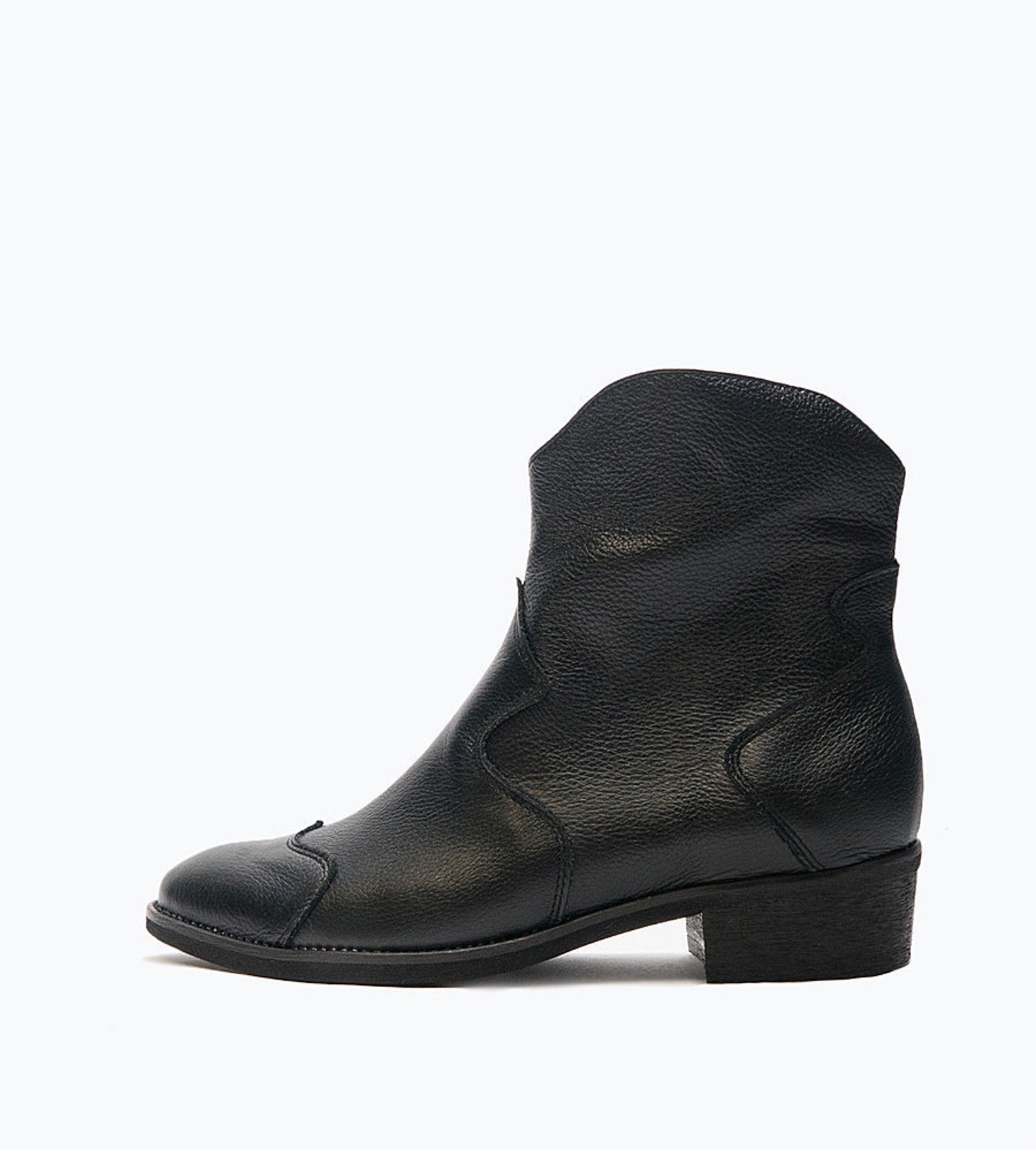 tara black leather boots