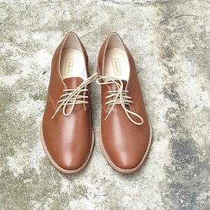 Mose - Damenschuhe, Schnürschuhe für Damen, Damen Oxfords, Leder Oxfords, Flache Schuhe, Lässige Schuhe, Handgefertigte Oxfords, Damen schwarze Schuhe, Kamel Oxfords