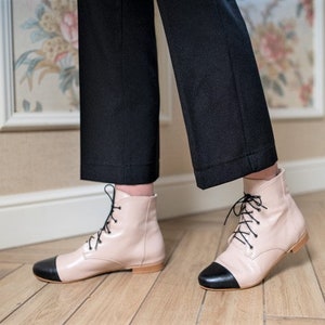 Greta - sale ready to ship, size 8 US,leather ankle boots,two colors shoes,Lace up unkle boots,Leather boots,Flat boots,Black toe sshoes