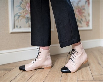 Greta-leather ankle boots,Two colors shoes,Lace up unkle boots,Leather boots,Flat ankle boots,Black toe ankle shoes,Pointy toe ankle boots