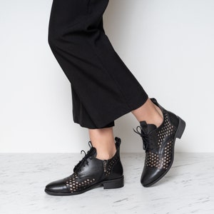 Daga - Verkauf, sofort versandfertig, Lederfrauenstiefel, niedrige Stiefel mit Reißverschluss, Schnürstiefel, schwarze Stiefeletten, Anna Maratti, flache Damenschuhe