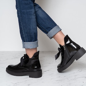 Linsey - maat 8 US klaar om te verzenden, zwarte leren laarzen, dameslaarzen, stropdas enkellaarzen, dameslaarzen met ritssluiting, platformlaarzen, dames chunky platform