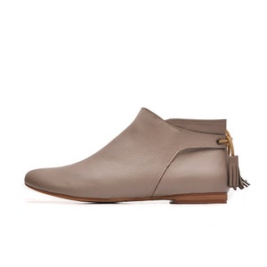 Luisa - 8 US sale,women ankle boots,brown leather women shoes,brown ankle boots,brown ankle boots,womne winter boots,anna maratti boots