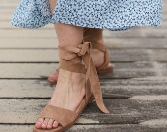 report rina sneaker mule