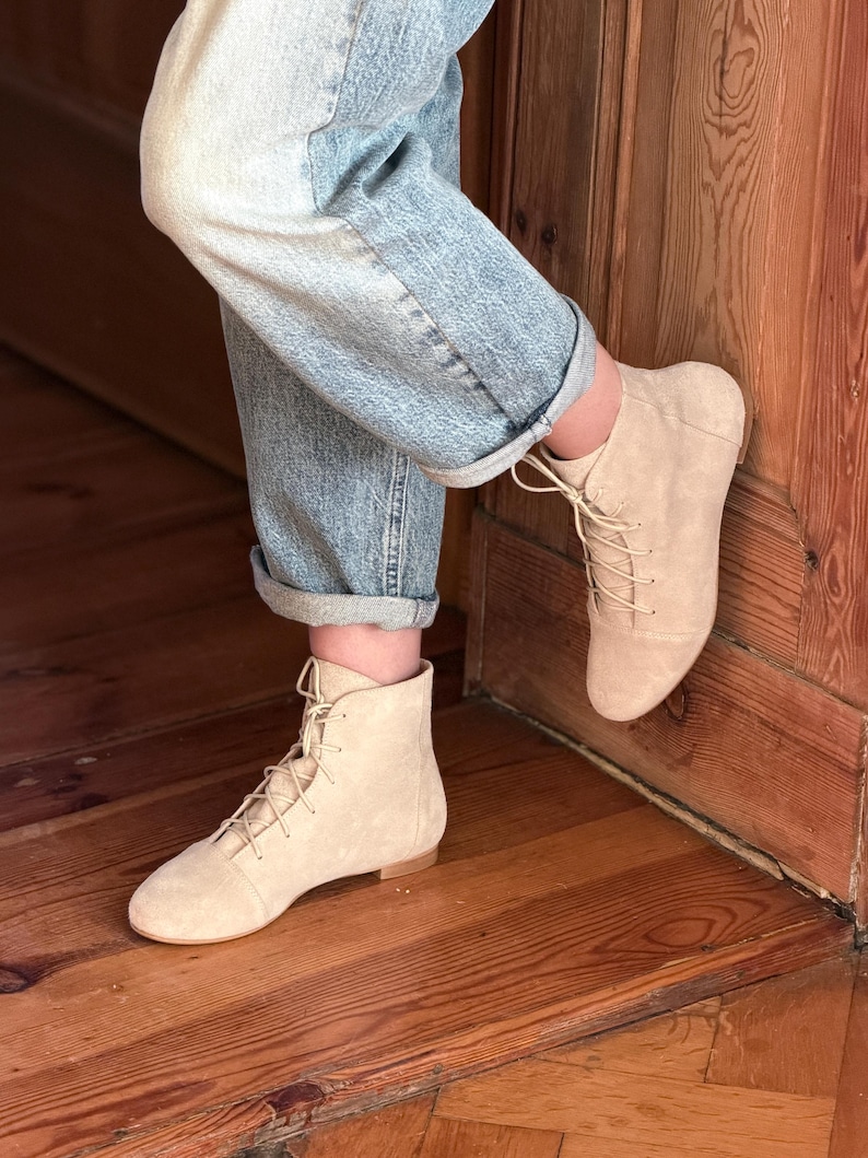 Greta - Skórzane botki do kostki, Damskie botki do kostki, Koniakowe sznurowane buty do kostki, Retro botki do kostki, Eleganckie buty, Buty Anna Maratti zdjęcie 9