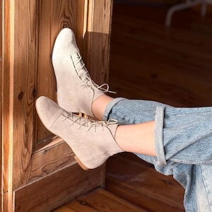 Greta - Läderkängor, Damkängor, Cognacfärgade skor med snörning, Retro kängor, Fina kängor, Anna Maratti skor