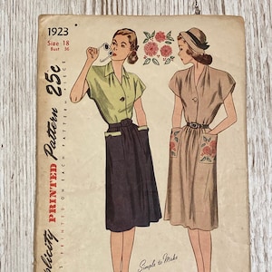 Vintage Simplicity 1923 sewing pattern with embroidery transfers, size 18, bust 36" (1947) - MISSING INSTRUCTIONS (Z1923)