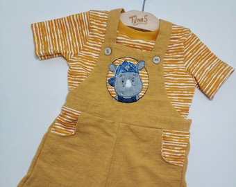 Set of short summer dungarees and T-shirt, linen dungarees in size 104 with cool rhino