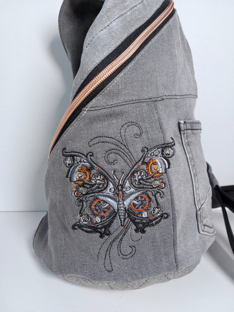 Crossbody Bag Rucksack Handtasche aus Jeans mit Stickerei Bild 2