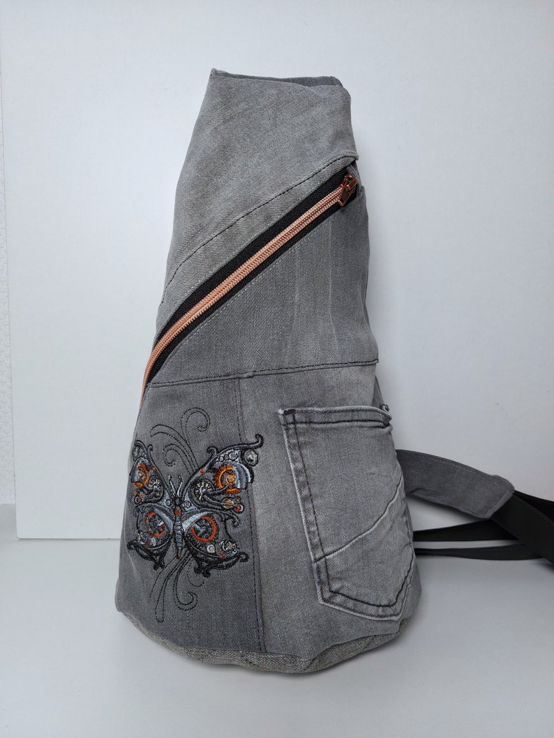 Crossbody Bag Rucksack Handtasche aus Jeans mit Stickerei Bild 7