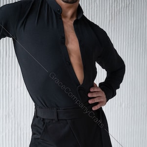 Fitted shirt for the dance floor
