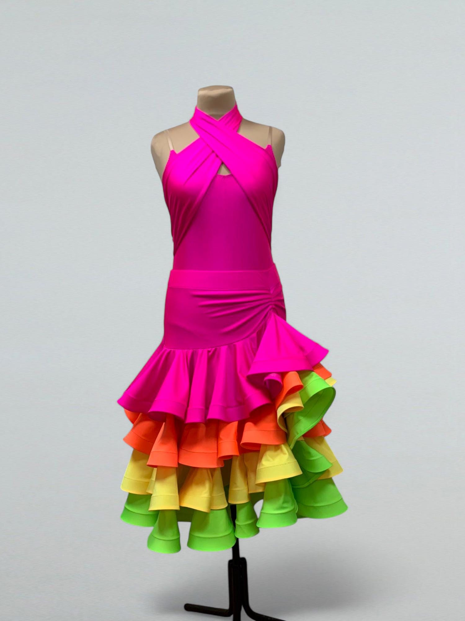 hot pink skater dress Poplar High Neck Flare Mini Mew Mews Stanton V Web Collection: White Hot this dress is also Size:Medium (6/8)