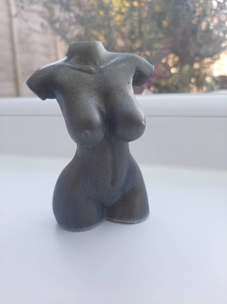Body resin sculpture