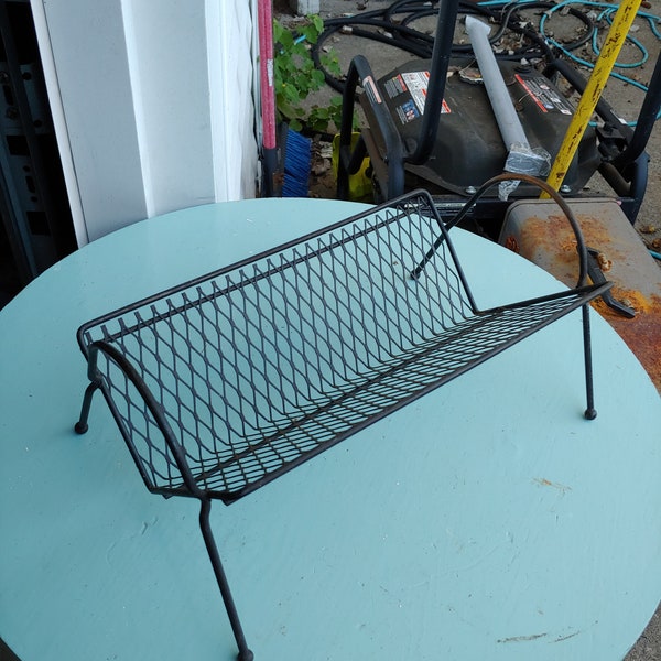 Mid Century Metal Magazine Rack, Mid Century Home Decor, Retro Magazine Rack, 1950s Decor, Vintage Magazine Rack