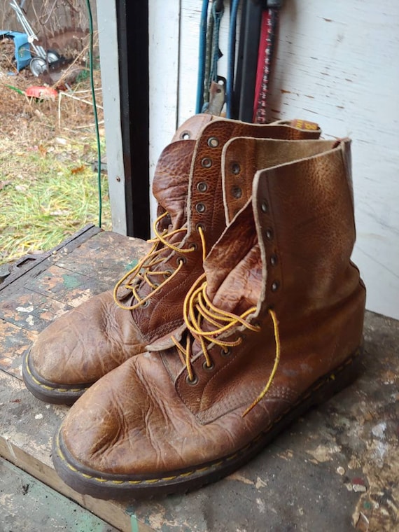 Vintage Dr. Martens Boots/Dr. Martens Shoes/Punk D