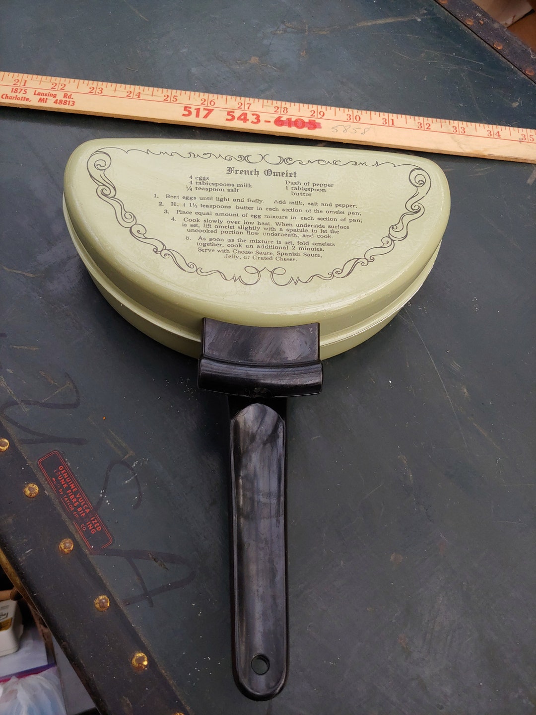 Vintage Mirro Omelet Maker Pan 2 Sided Yellow French & Fluffy Omelet