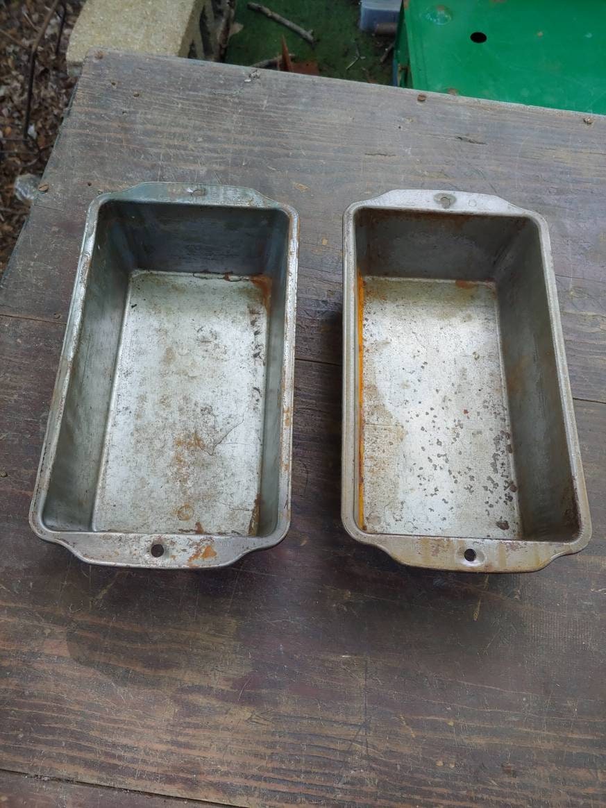 Vintage bread loaf pans set pair baking muffin pan heavy tin Etsy