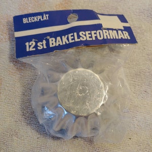 Vintage sealed 12 pcs Swedish tart tartlets BAKING PASTRY MOLDS sweden