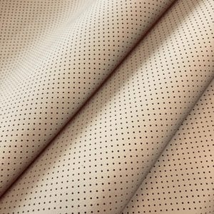 Lastre traforate in pelle pieno fiore italiana beige chiaro Pezzo in vera pelle Pelli bovine per rivestimenti automobilistici Pelle per artigianato