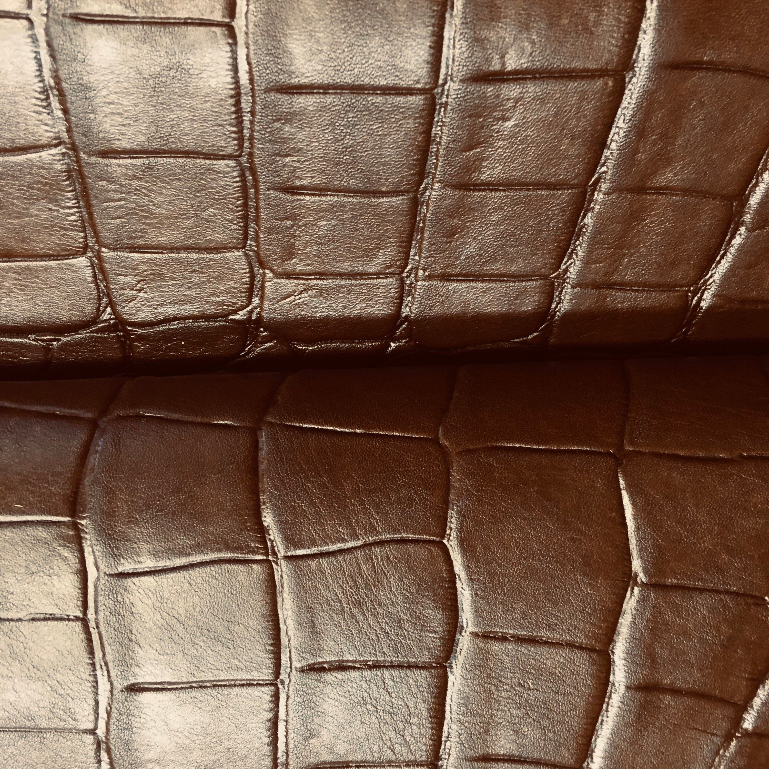 Tシャツ・カットソー DAKS Cayman Brown Crocodile Leather DBWA5E717W3 BROWN CAYMAN Print Leather Genuine Leather Fabric Crocodile