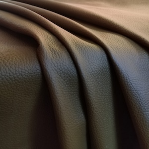 Fogli in pelle COLOR KHAKI Pezzi in pelle naturale per l'artigianato Pelle per orecchini Tappezzeria vera pelle Pelle italiana Pelle ciottolo